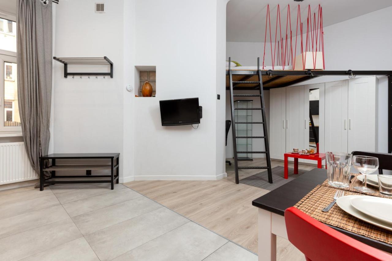 Downtown Studio Apartment Poznanska By Renters Варшава Экстерьер фото